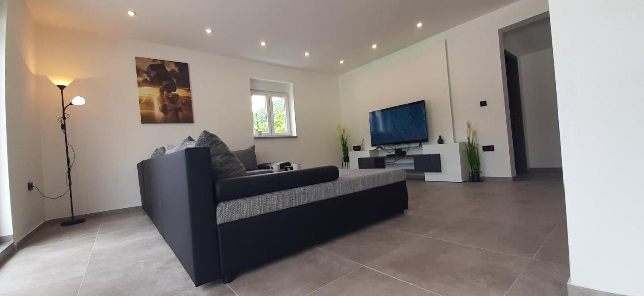 Apartmani Petar I Luka Bakar Exterior foto