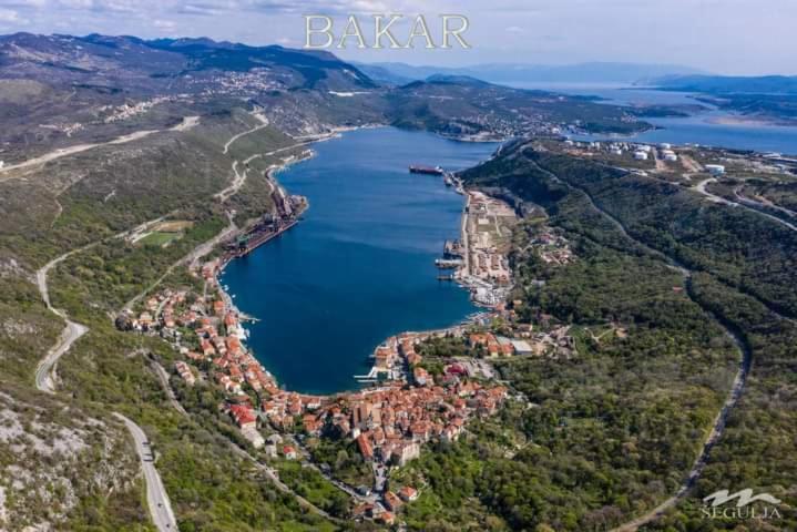 Apartmani Petar I Luka Bakar Exterior foto