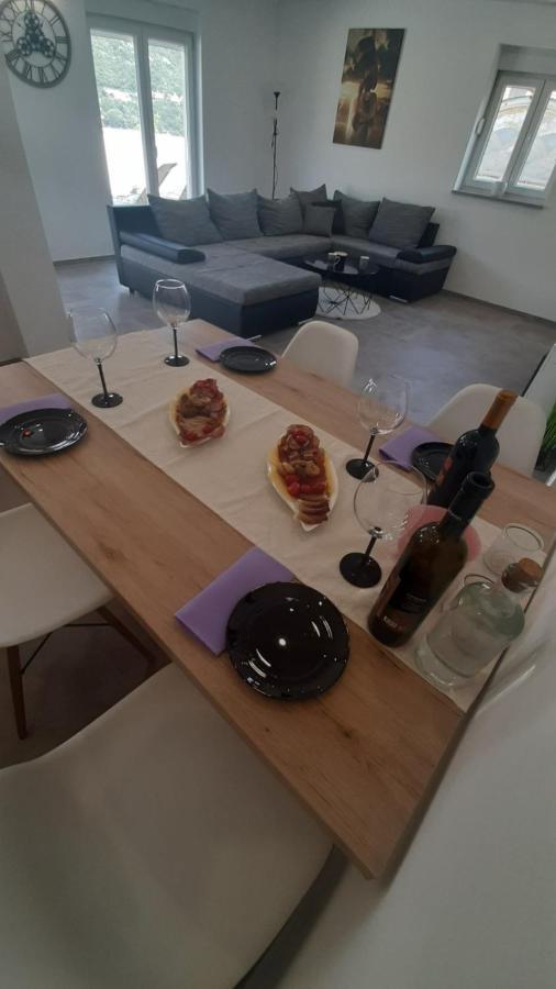 Apartmani Petar I Luka Bakar Exterior foto
